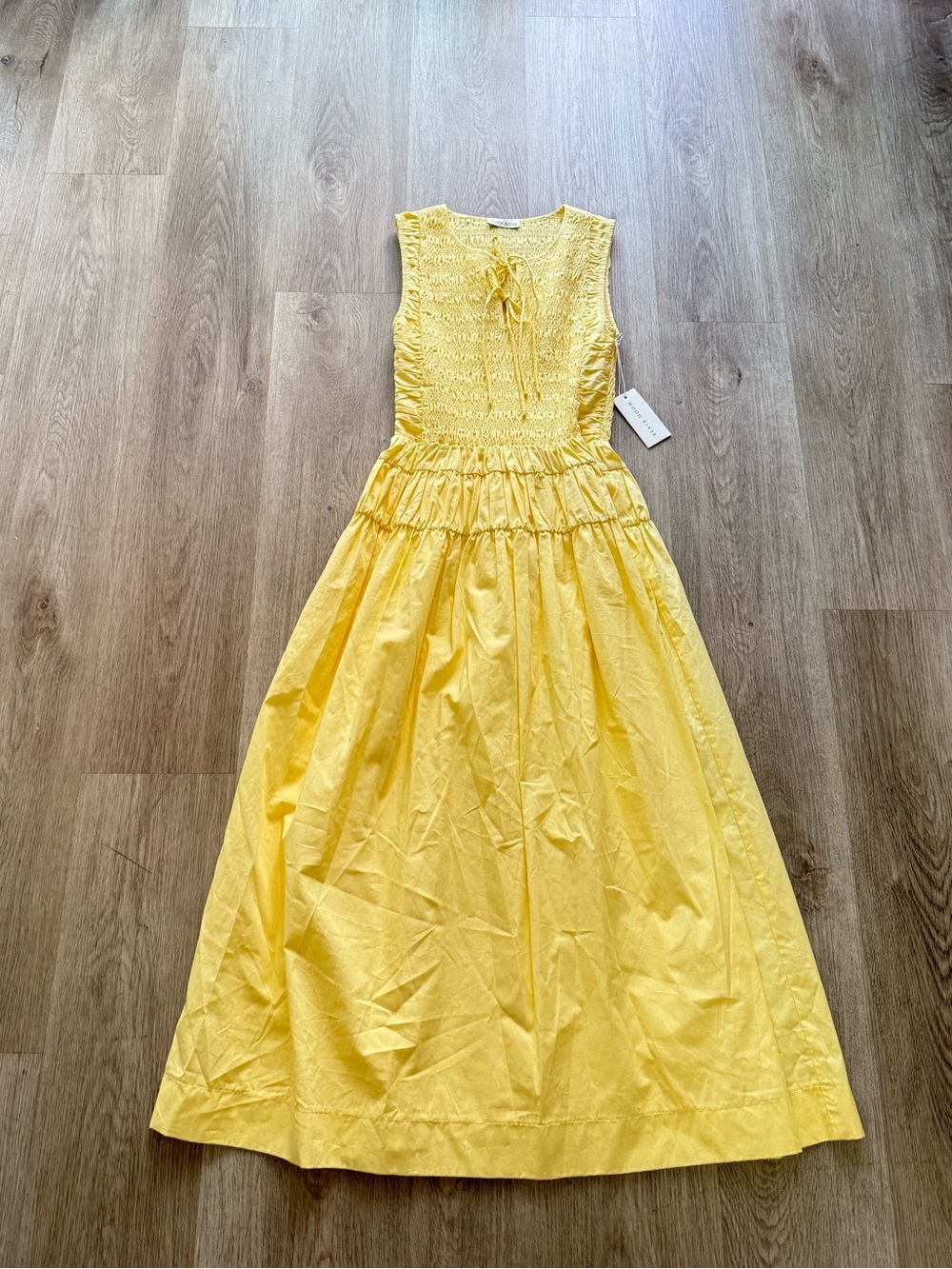moon river yellow sleevless smocked shirred waist midi summer sun dress small